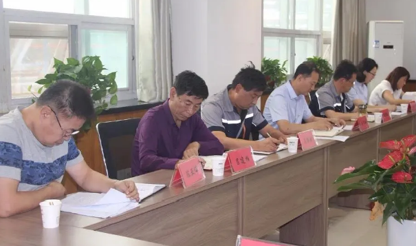 泓盛達(dá)公司召開前七個月經(jīng)濟(jì)運(yùn)行分析調(diào)度會暨八月份安全例會(圖2)