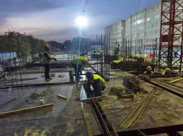 腳踏實地抓項目 擔(dān)當奉獻保民生 ——市產(chǎn)投集團“學(xué)黨史、辦實事、保民生” 穩(wěn)步推進重大項目建設(shè)(圖5)